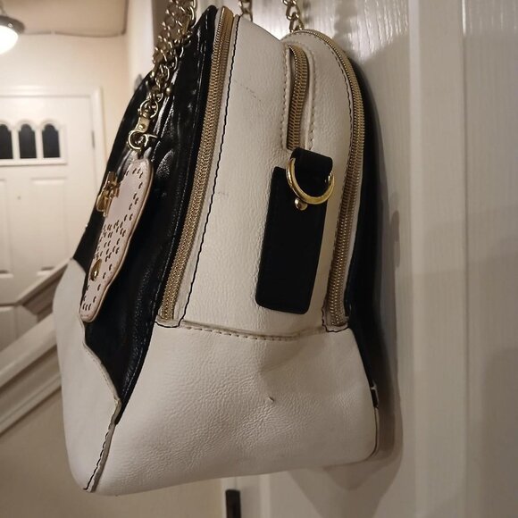 Betsey Johnson skull-embossed handbag, Skull Boss Bucket bag, Skullicious Tote - Picture 3 of 8